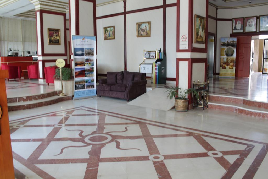 Emirates Palace Hotel Suites シャルジャ エクステリア 写真